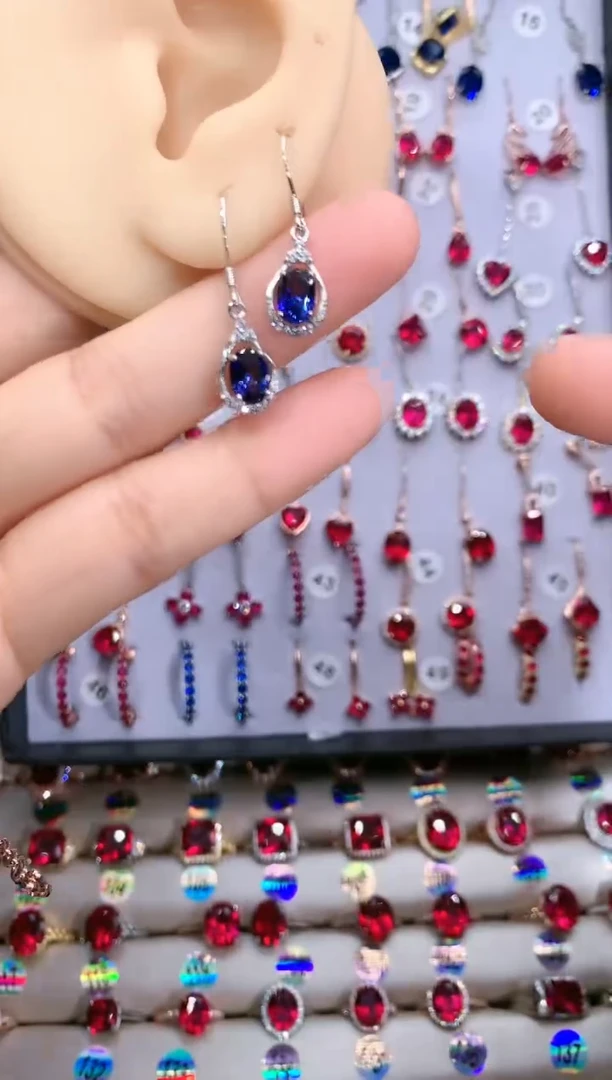 【闪购商品】蓝宝石耳饰银S925镶嵌银色