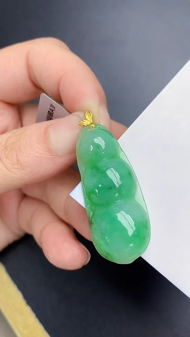 颈饰18K金镶嵌翡翠天然缅甸A货百元以上9元证书费自理
