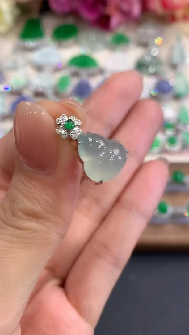 吊坠(不含链)18K金镶嵌翡翠a24