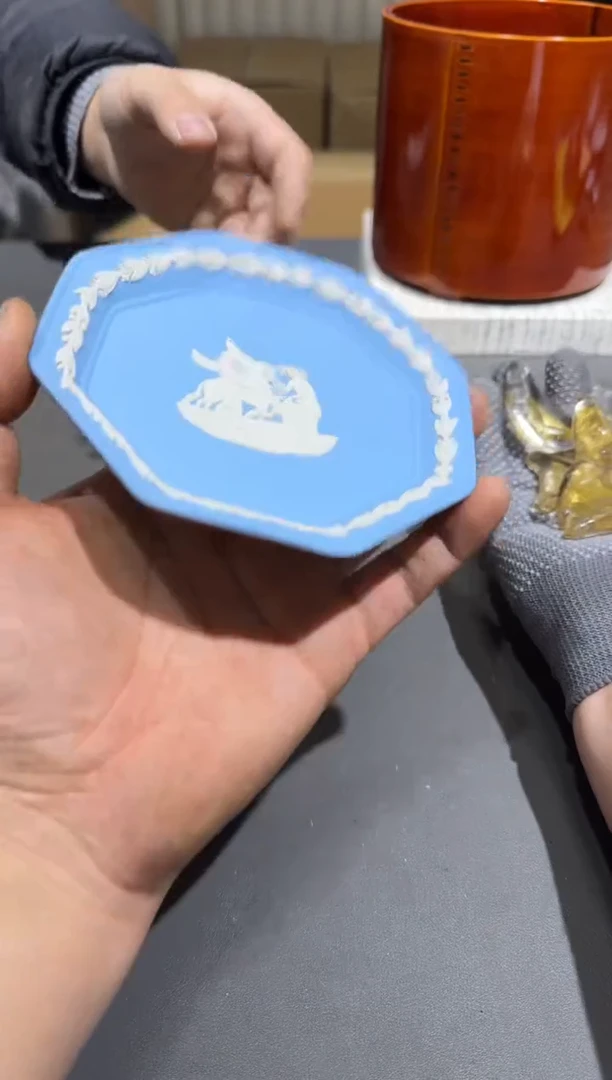 【闪购商品】杯小四孤品收藏中古品