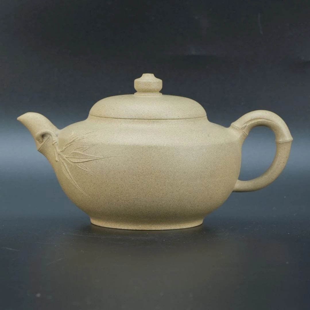 lot21487 790 贾益芳 紫砂段泥竹节壶 430cc