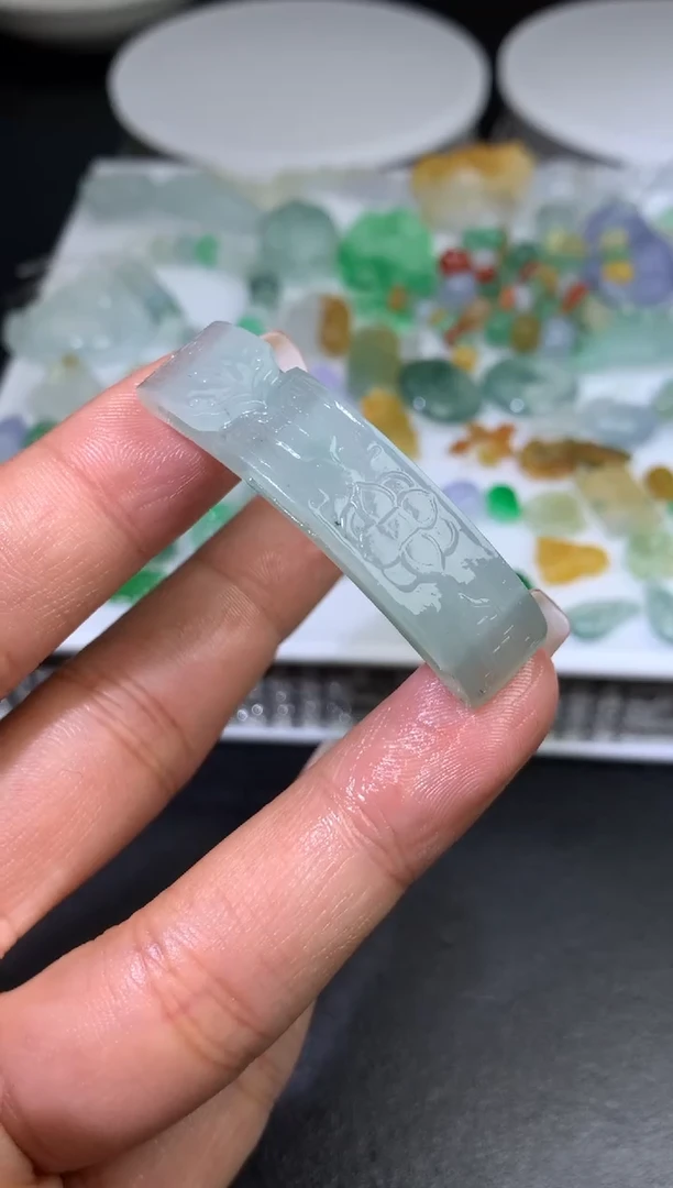未镶嵌定制翡翠毛货