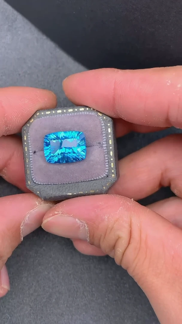 【闪购商品】托帕石裸石未镶嵌9.18克拉