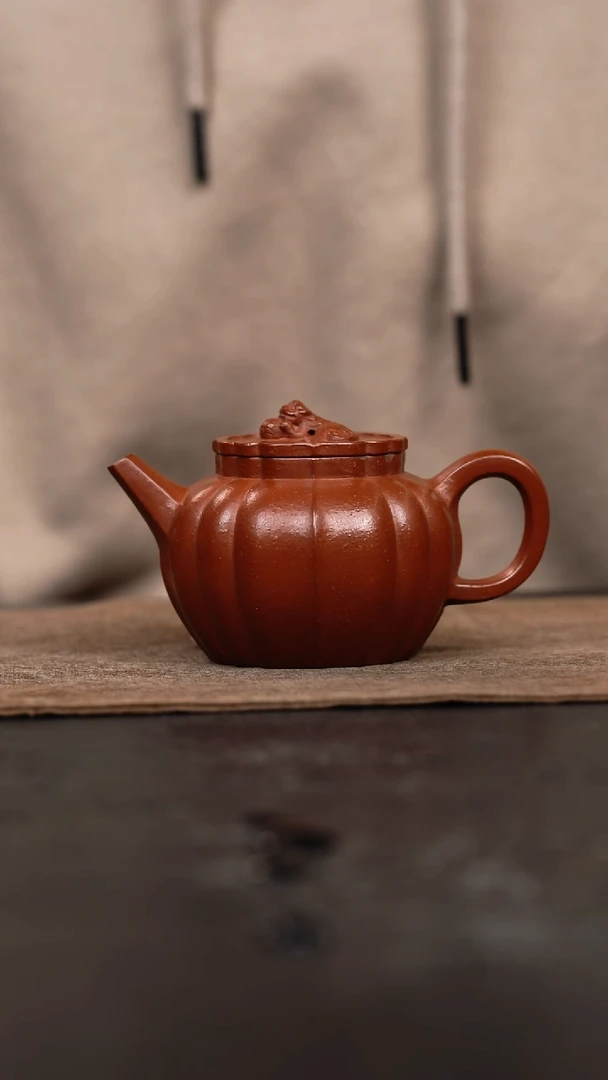 【闪购商品】紫砂茶壶朱泥狮球壶135cc