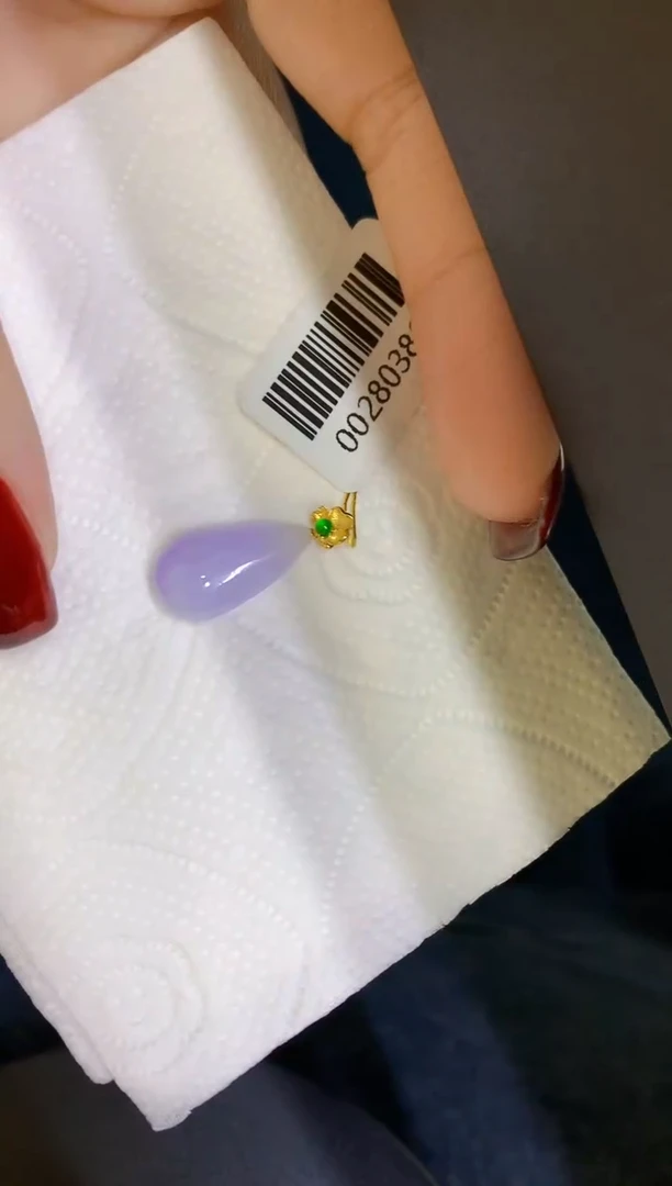 颈饰18K金镶嵌翡翠缅甸天然翡翠A货