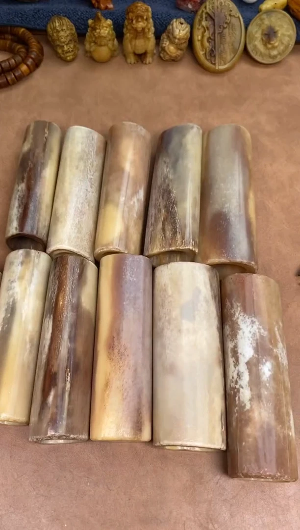 【闪购商品】驼骨其他鸵鸟骨把件-有棕裂