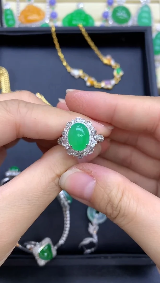 18K金镶嵌戒指翡翠713-中国好珍宝