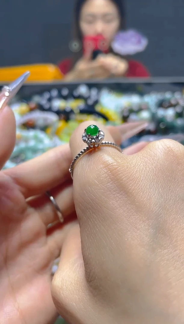 颈饰未镶嵌翡翠/Y/翡翠A货，一件也是批发价