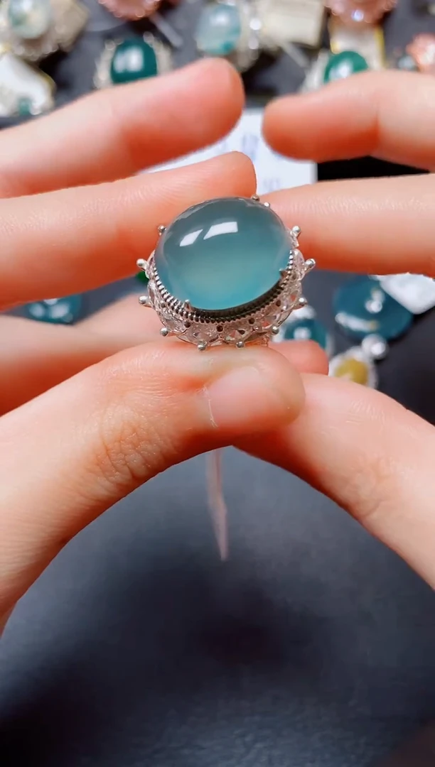 翡翠戒指未镶嵌翡翠