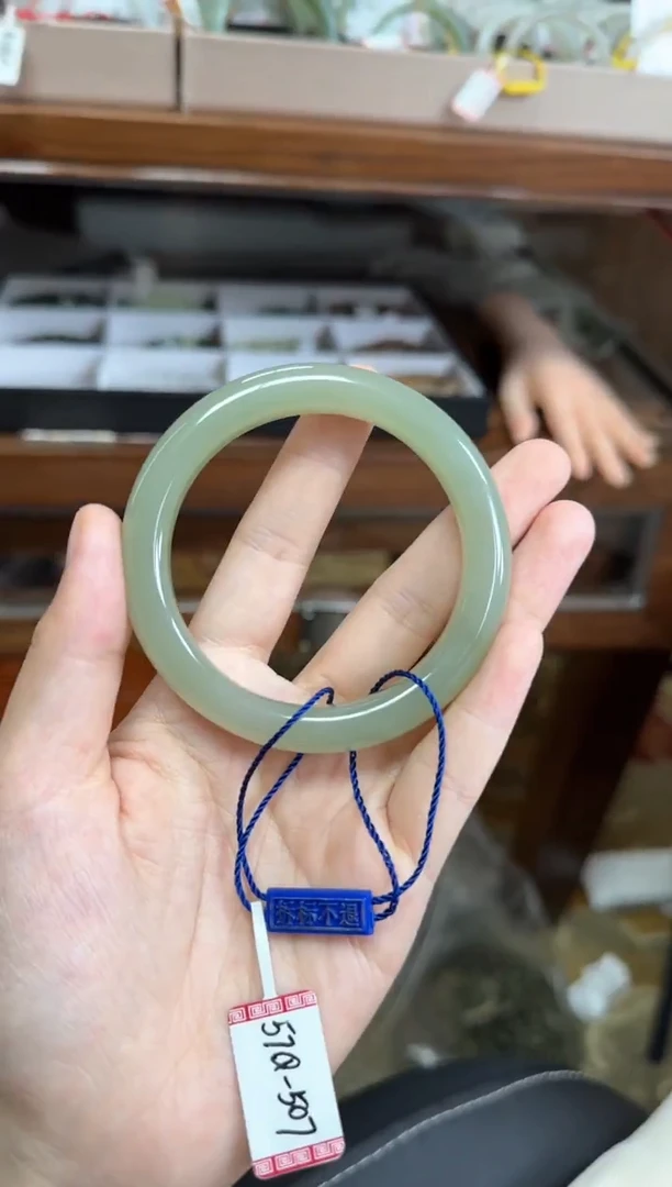 未镶嵌手镯和田玉57