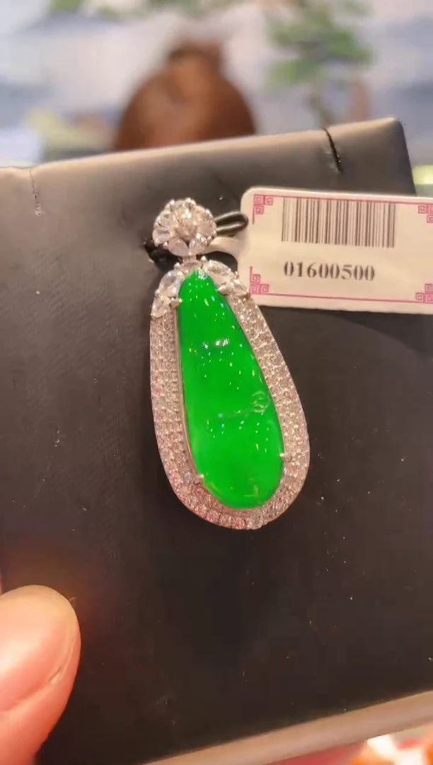 翡翠未镶嵌颈饰翡翠20
