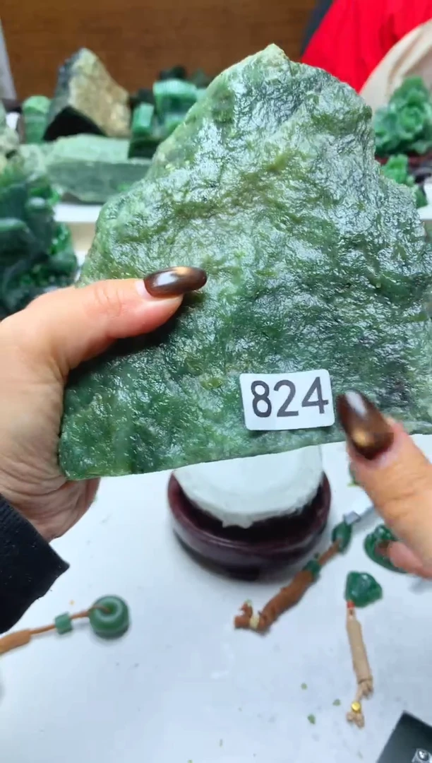 未镶嵌和田玉摆件1