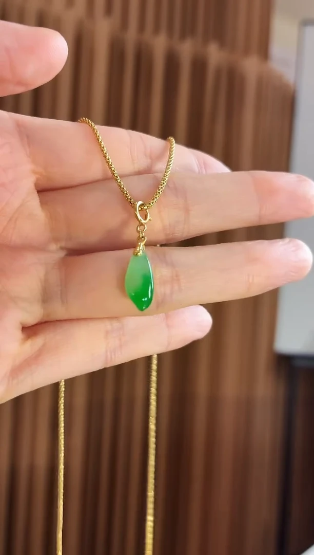 吊坠(不含链)18K金镶嵌翡翠吊坠