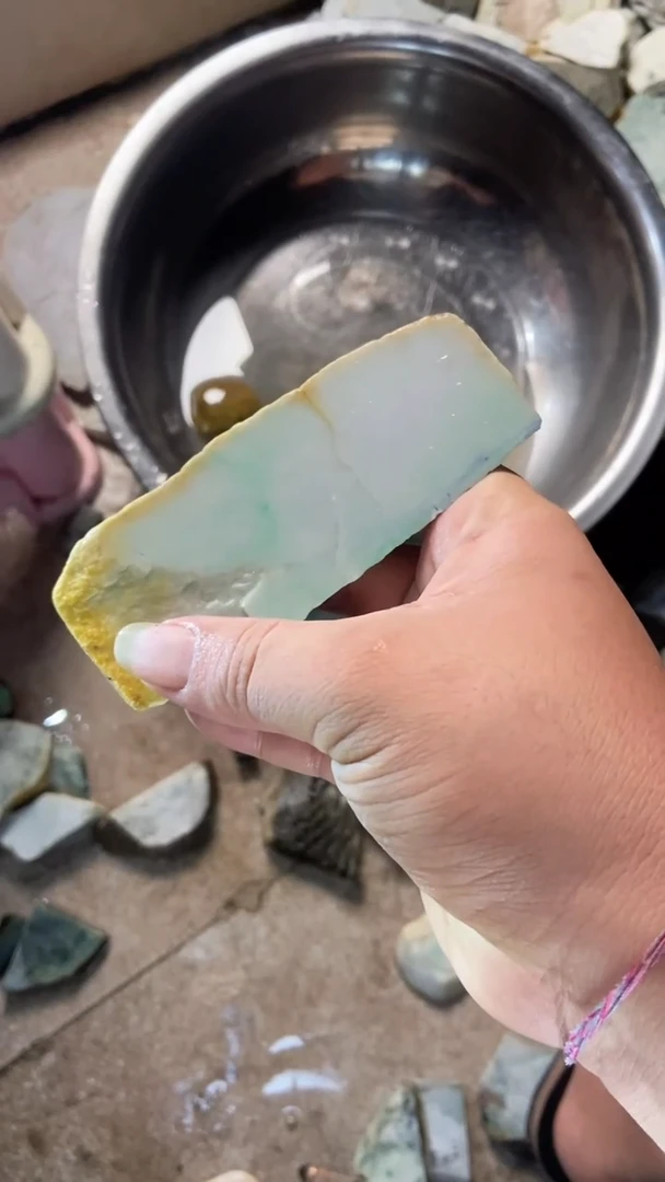配石翡翠翡翠边角料未加工39
