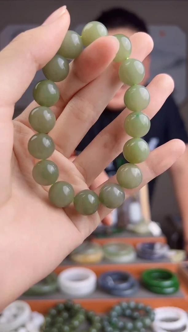 玉多样性发货 拍一单发一个