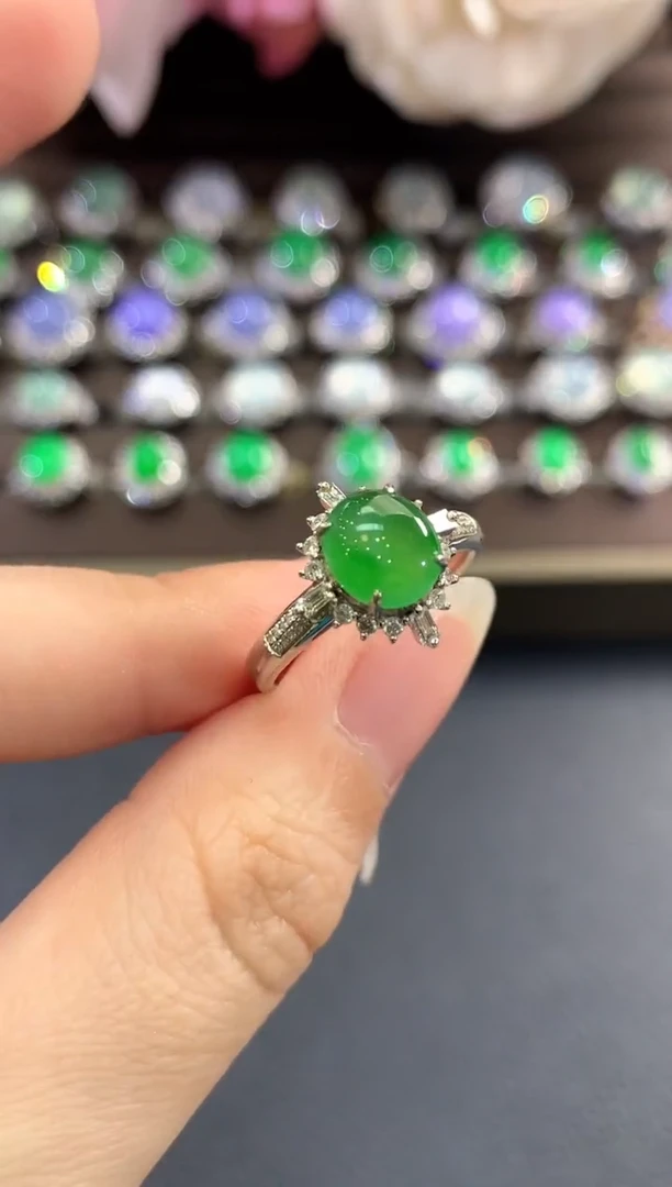 18K金镶嵌戒指翡翠b74