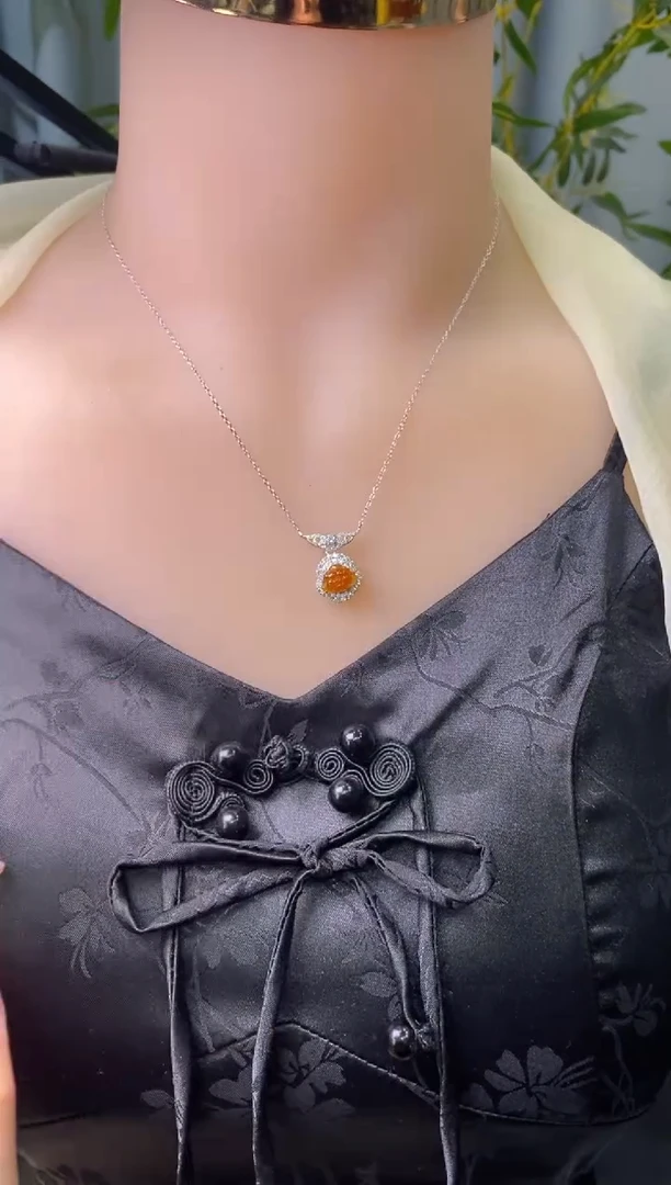 颈饰银S925镶嵌翡翠净货15206