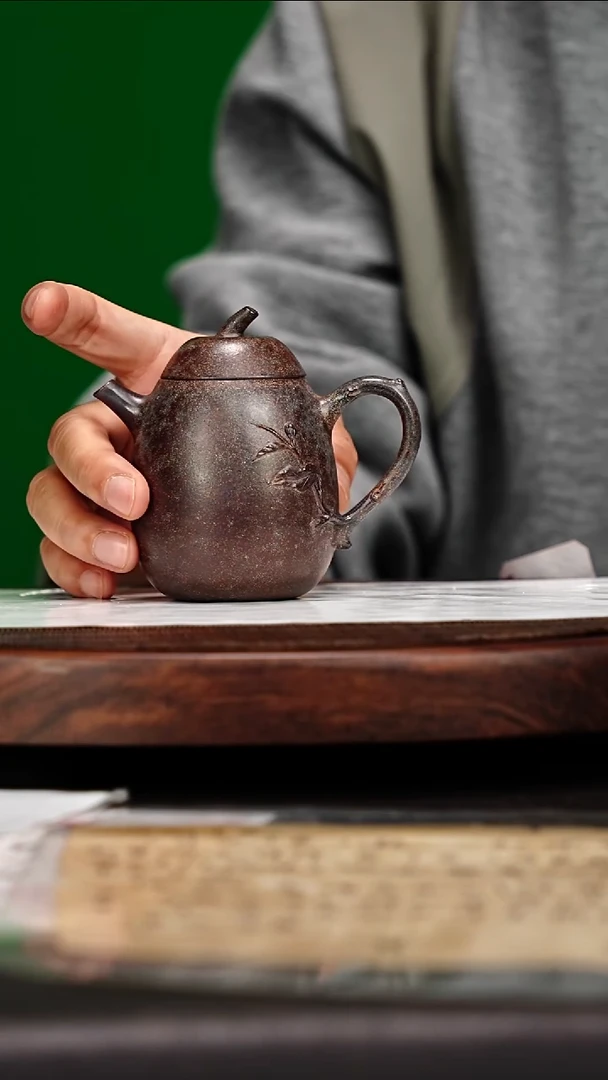 宜兴原矿高端紫砂 金银砂150cc