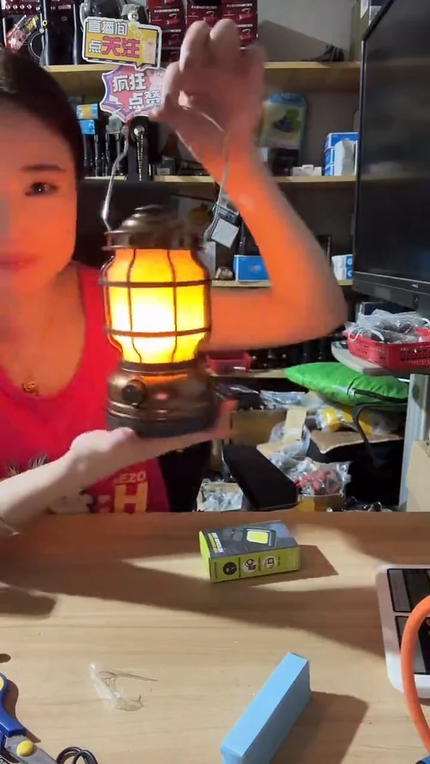 露营灯火炬款福利