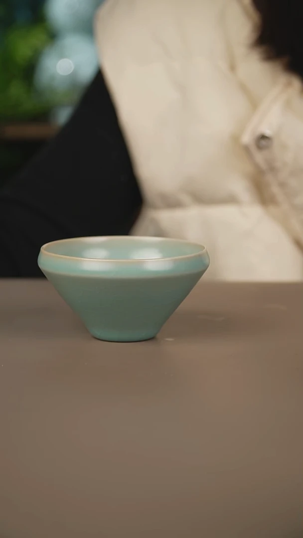 仿古折肩斗笠杯