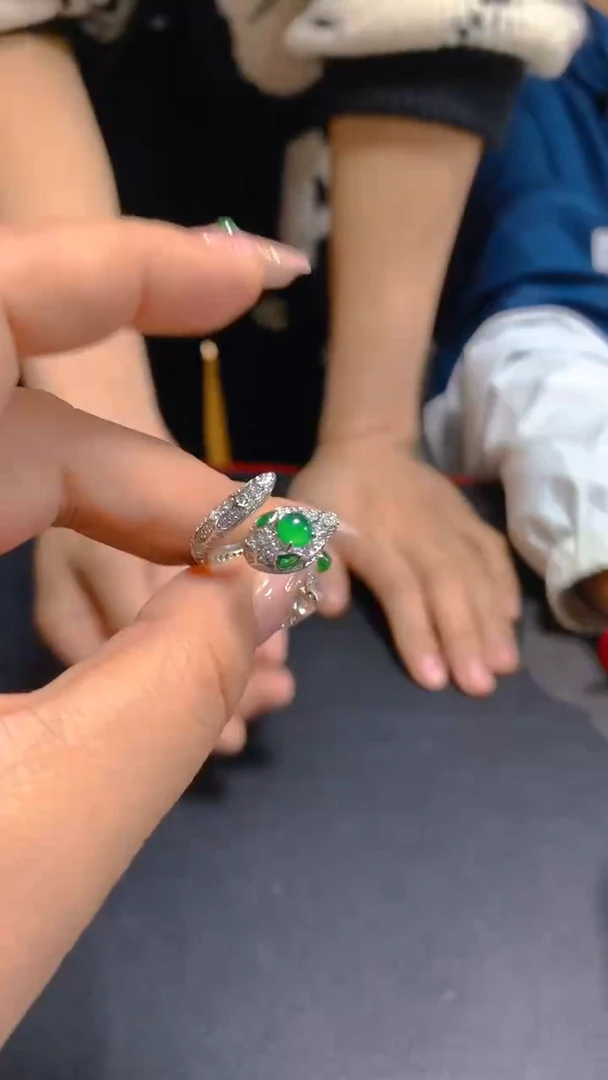 【闪购商品】翡翠戒指未镶嵌1001507027