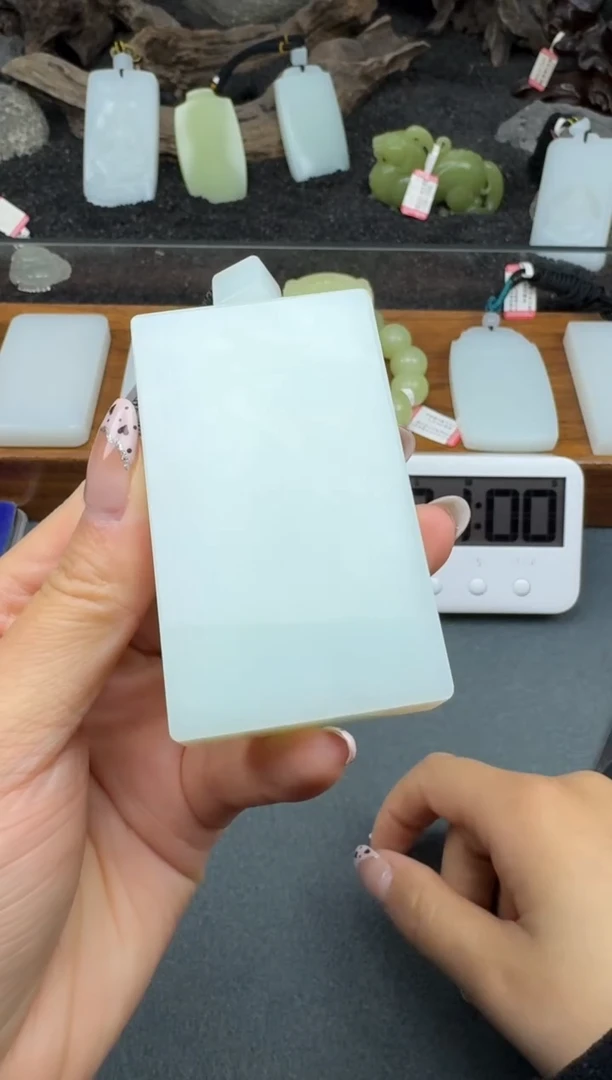 颈饰未镶嵌和田玉3