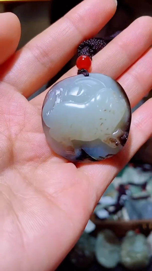 颈饰未镶嵌和田玉1