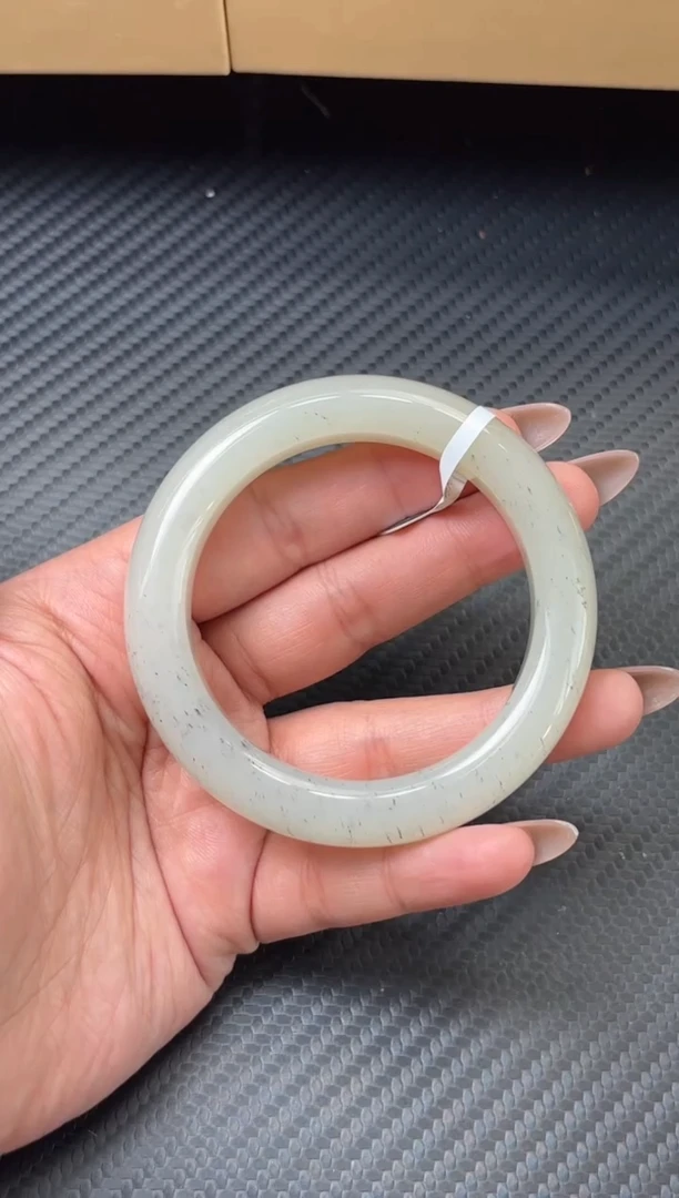 未镶嵌手镯和田玉和田黑山微色差54m