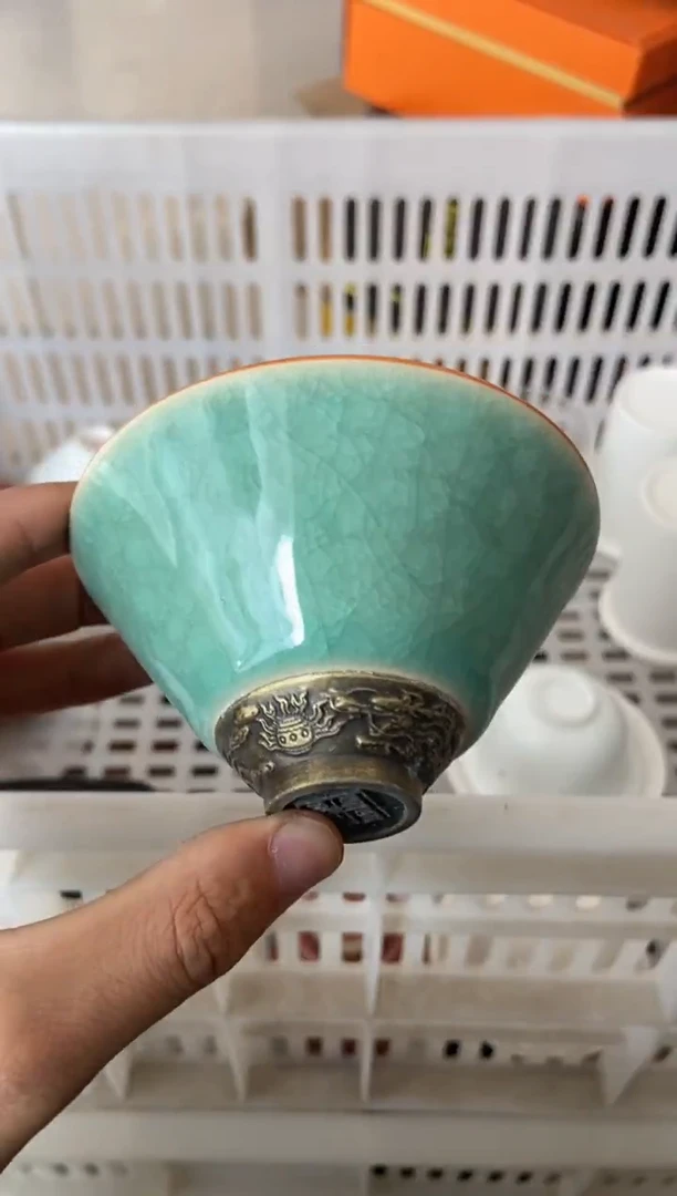 杯无运费险有瑕疵的摄影的产品有使用过的痕迹有点脏介意勿拍