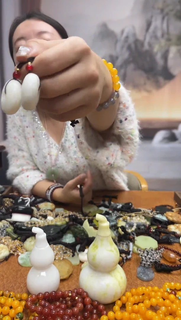 未镶嵌岫玉吊坠·