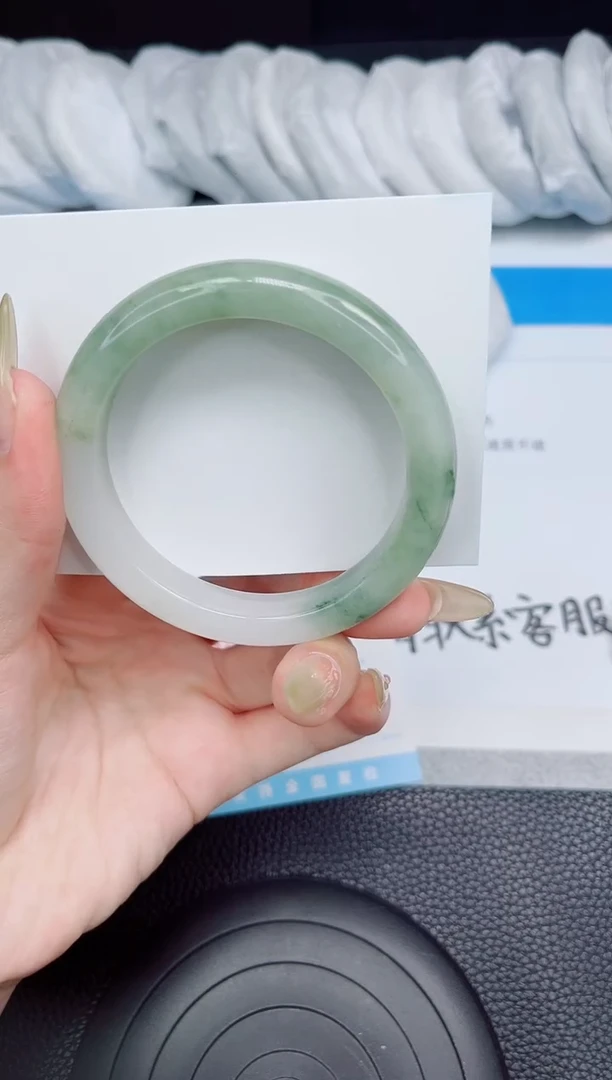 石英质玉手镯未镶嵌156-56