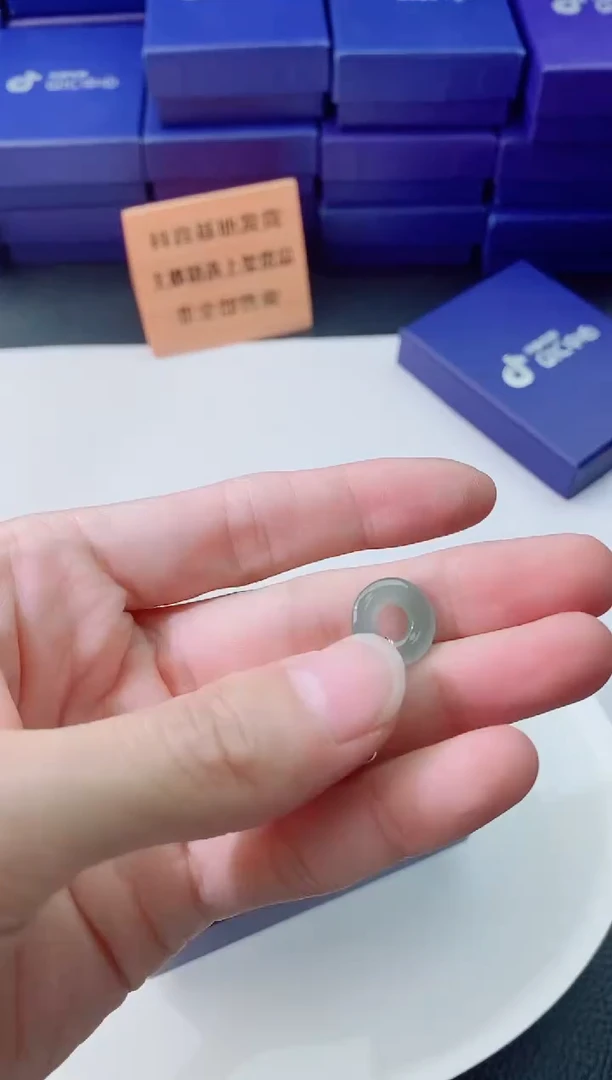 翡翠未镶嵌颈饰1111111111