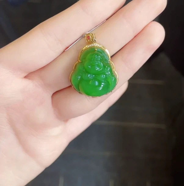 【壹世臻选】天然和田玉佛公吊坠丨18k金镶嵌/多样性发一
