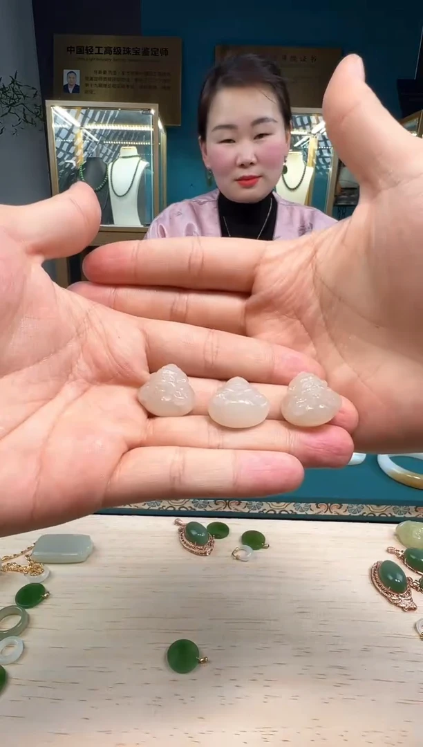 【闪购商品】和田玉吊坠未镶嵌吊坠多样性发货拍一发一