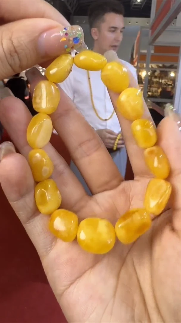 未镶嵌琥珀手链上海珠宝展假一罚十