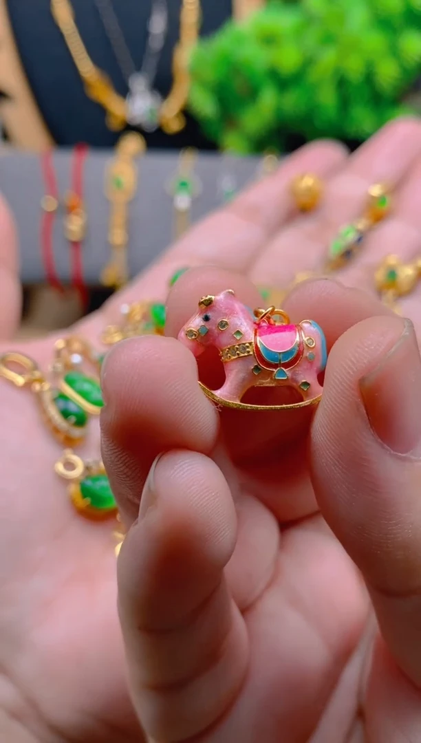 吊坠(不含链)银S925镶嵌翡翠粉色木马