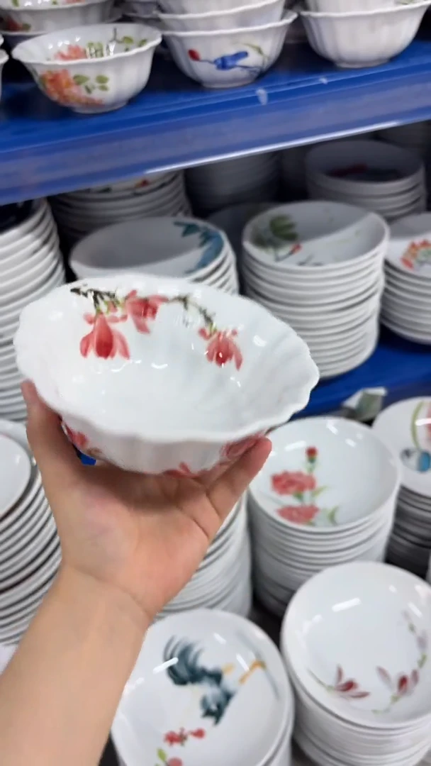 瓷片景德镇高温釉中彩-花边碗玉兰花