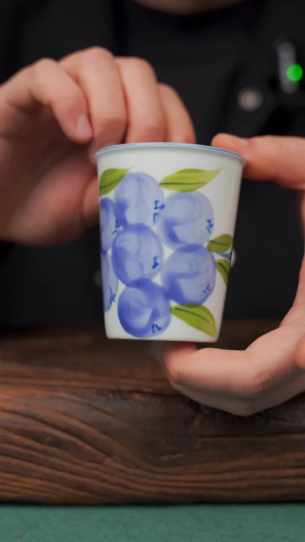 【闪购商品】瓷片18寻一缕瓷香杯釉下手工手绘瓷器