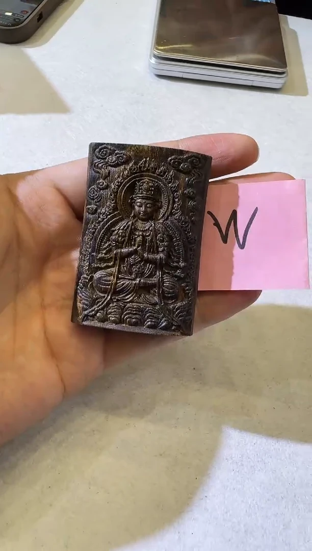 沉香沉香碎屑qn雕刻原材料19克多样性发货一份