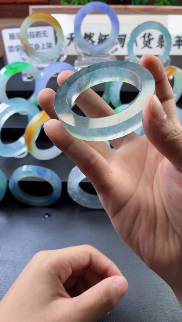 定制翡翠58未镶嵌翡翠手镯