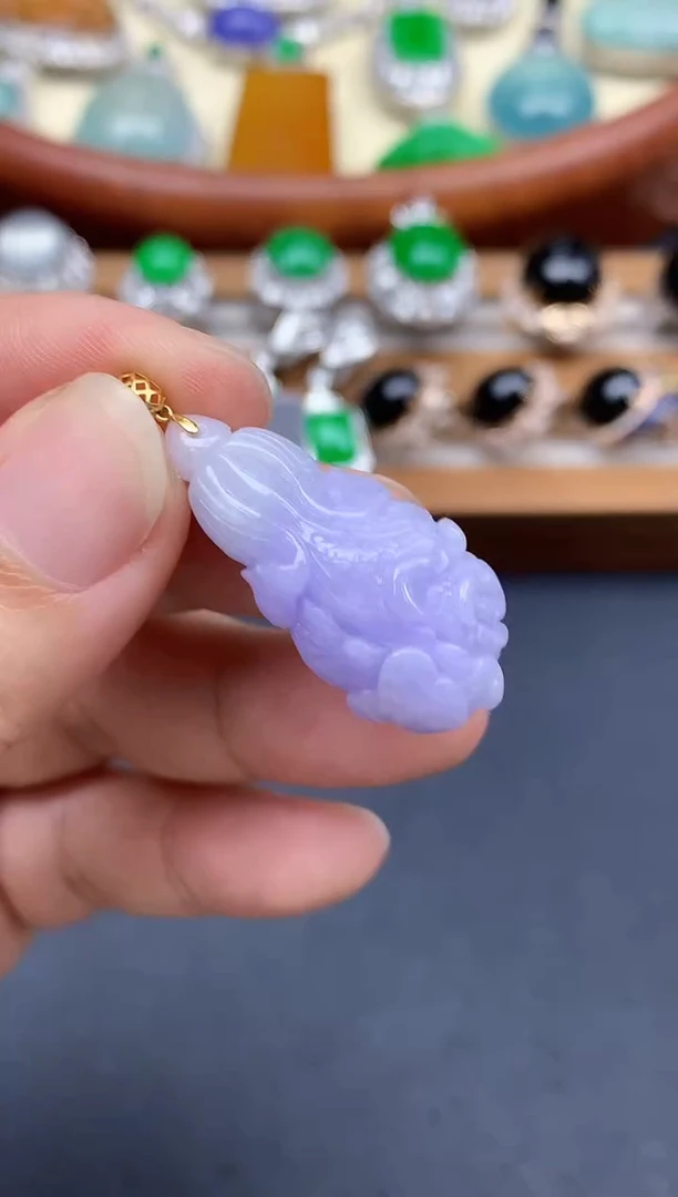 颈饰18K金镶嵌翡翠49-中国好珍宝