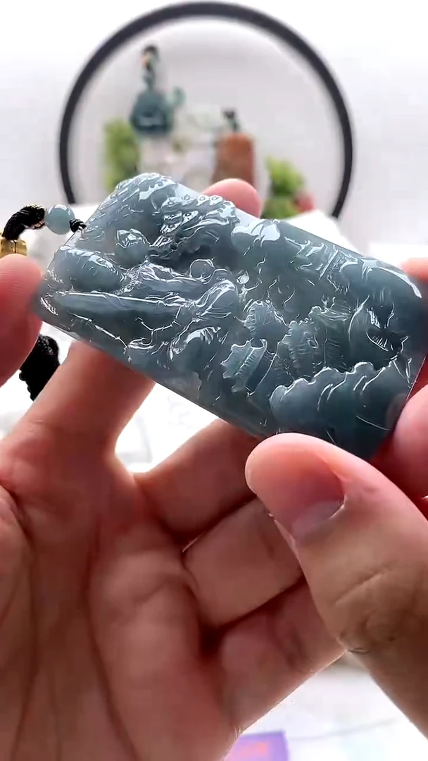颈饰未镶嵌翡翠虚空藏