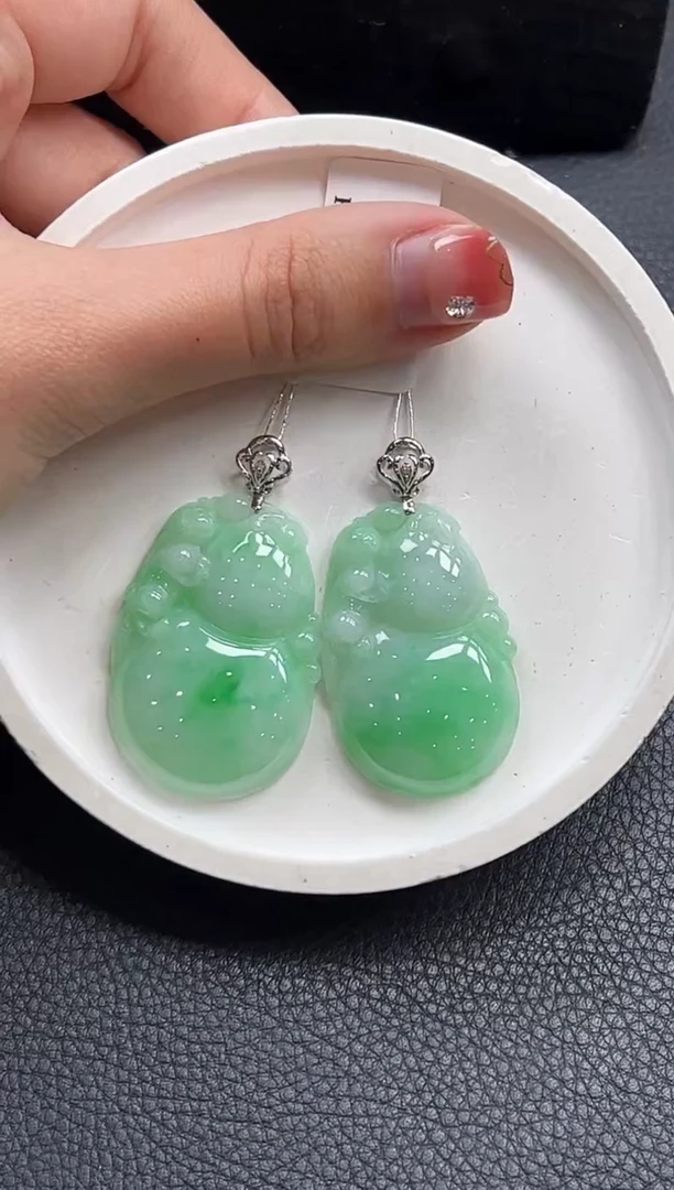 【闪购商品】翡翠颈饰18K金镶嵌YM1015-5葫芦多样性发1件