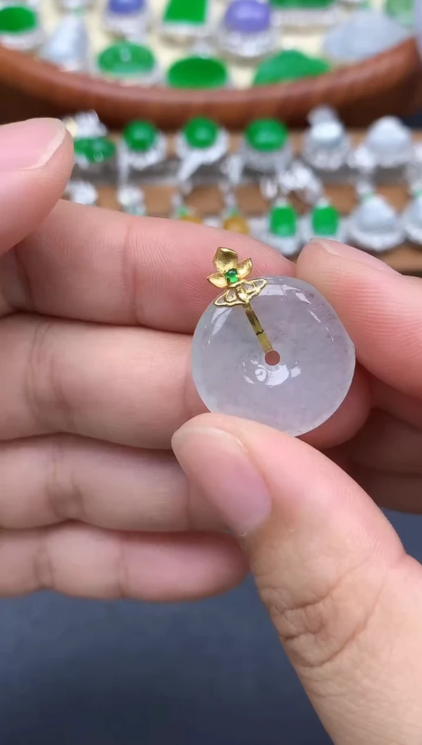 颈饰18K金镶嵌翡翠43-中国好珍宝