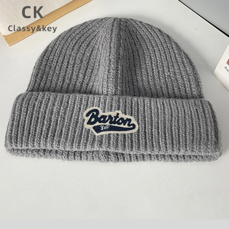 Classy key新加坡设计师联名款冬季字母保暖针织毛线帽护耳包头帽