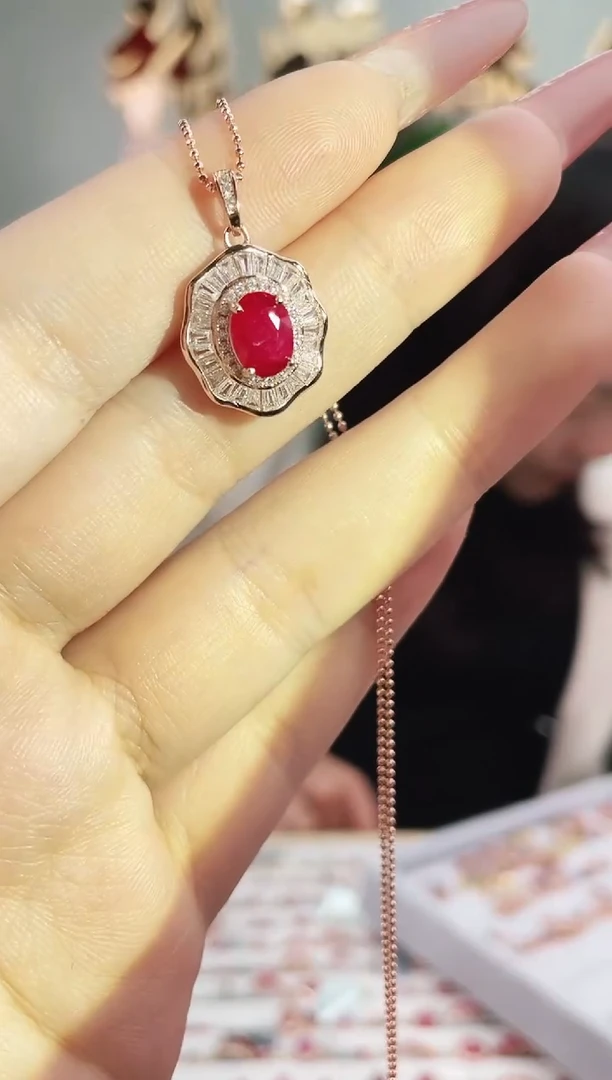 颈饰银S925镶嵌红宝石吊坠