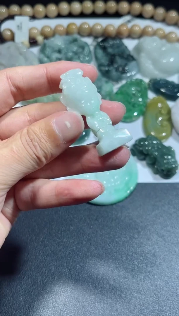 【闪购商品】翡翠颈饰未镶嵌00011004