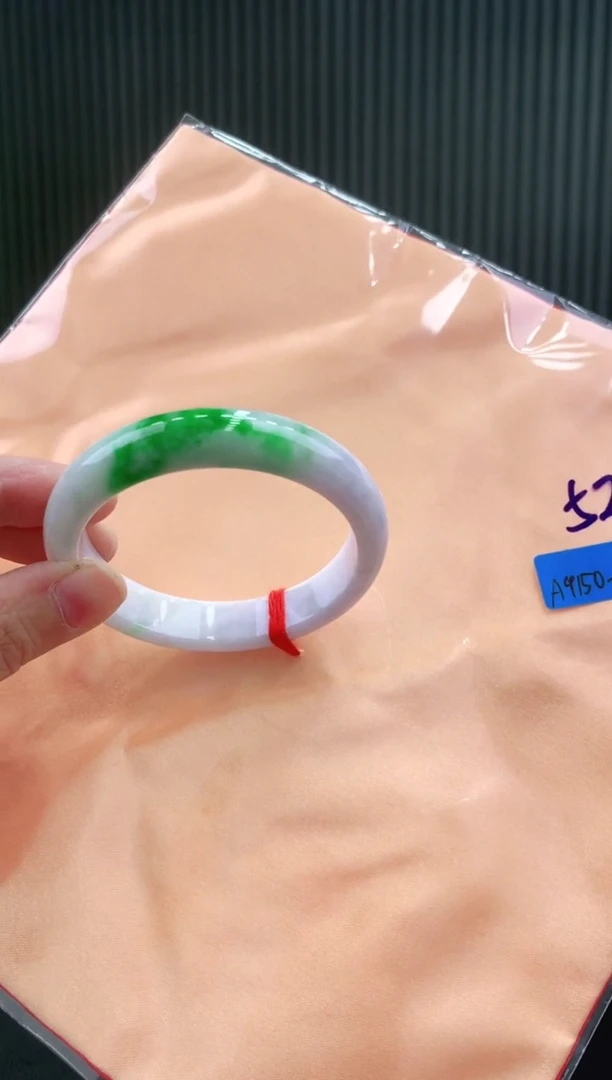 未镶嵌手镯翡翠52