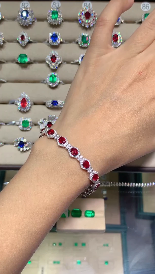 【闪购商品】红宝石手链18K金镶嵌9.0CT