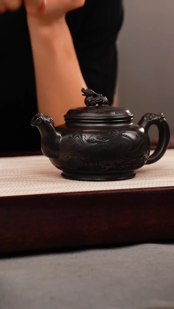 茶壶紫砂石黄 独占鳌头 龙吟虎啸